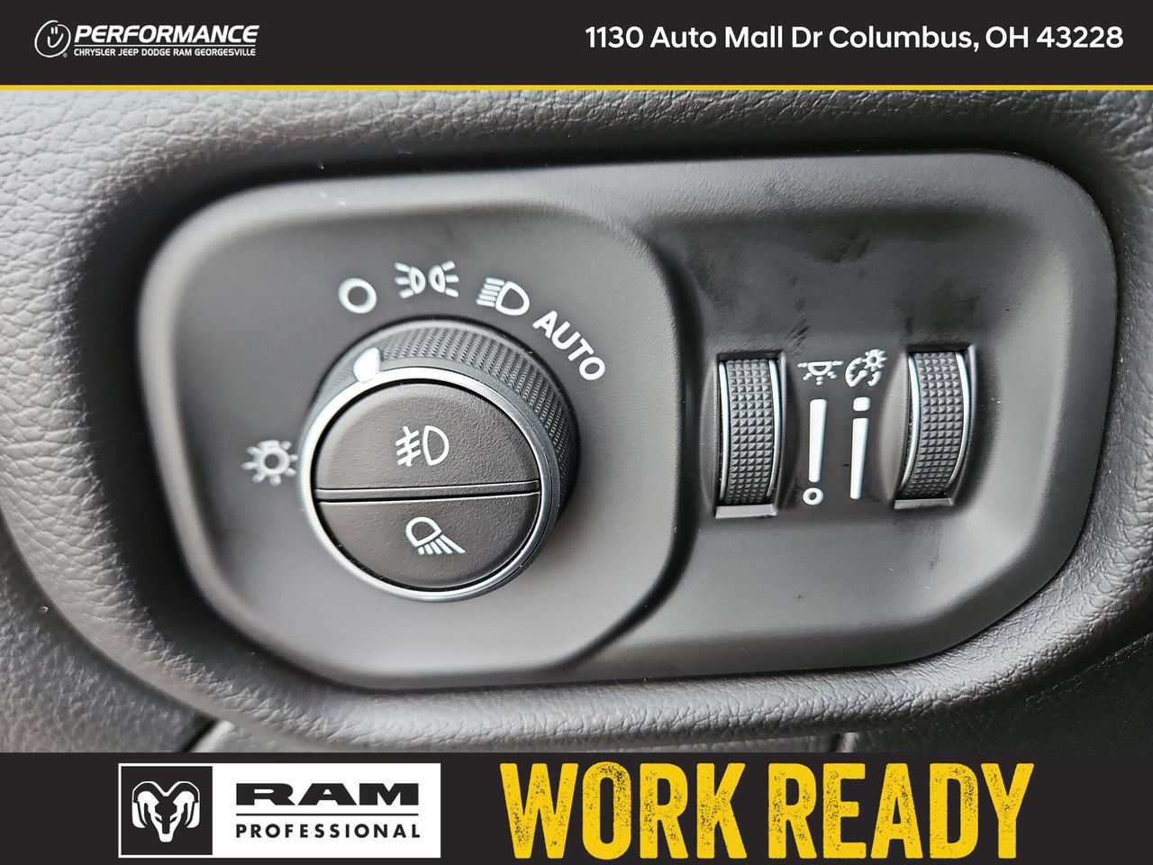 New 2026 RAM 2500 Laramie AWD/4WD image 33