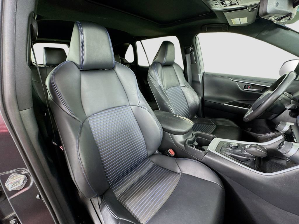 Used 2021 Toyota RAV4 XSE image 31