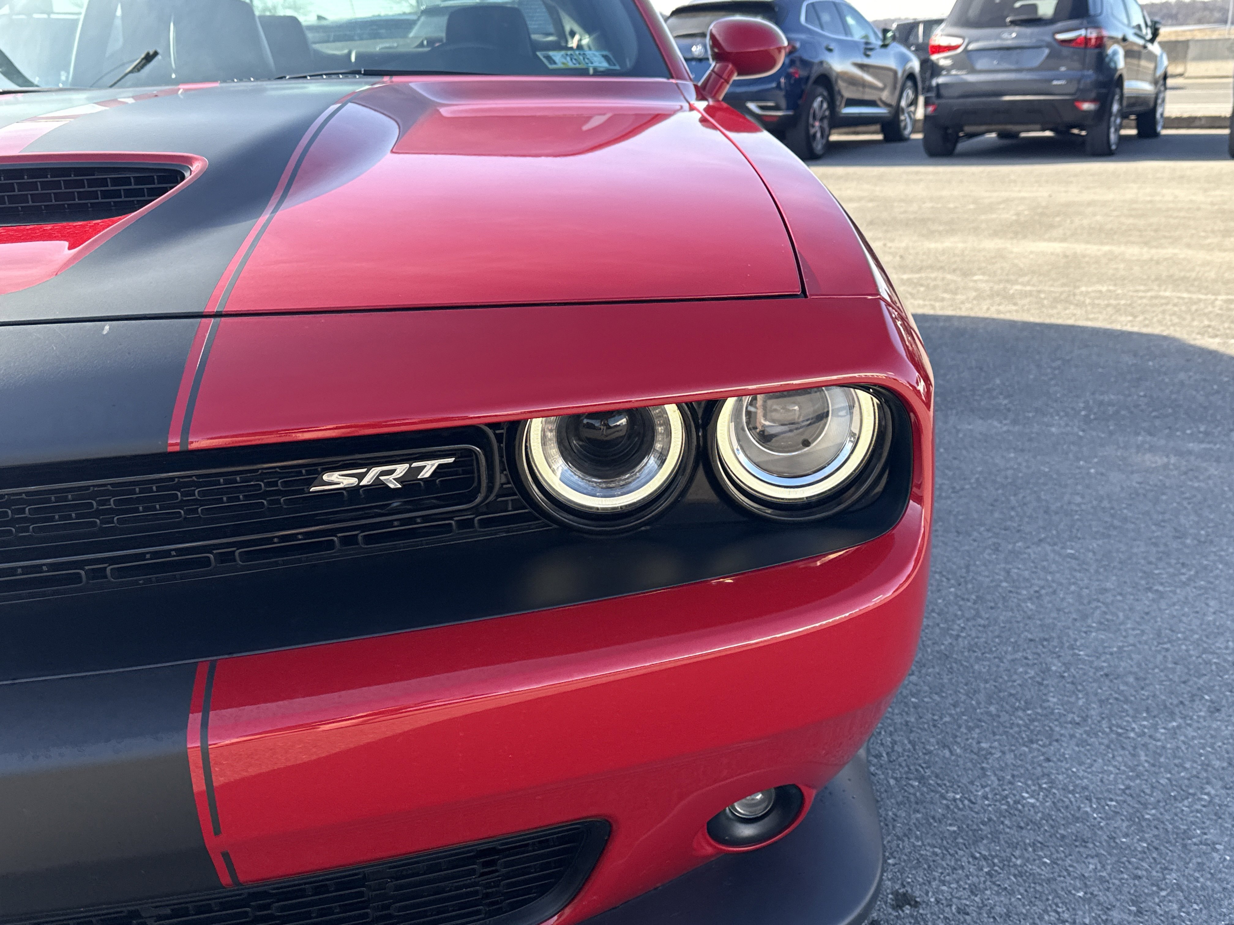 Used 2016 Dodge Challenger SRT w/ Technology Group image 9