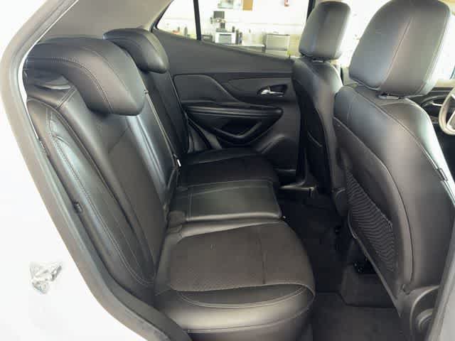 Used 2019 Buick Encore Sport Touring FWD image 21