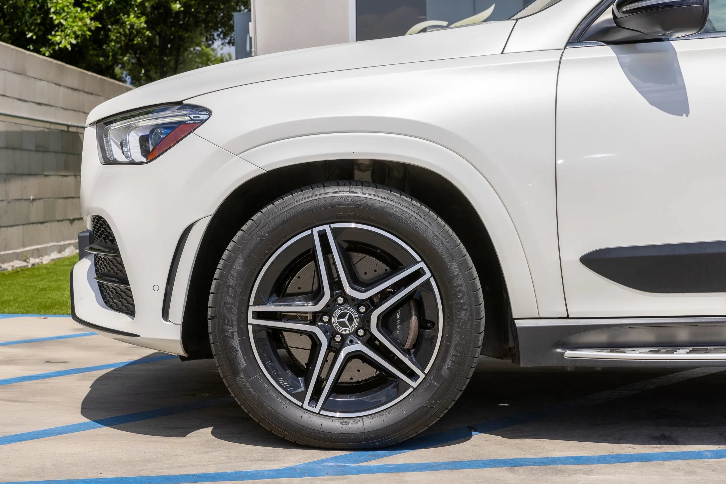 Used 2020 Mercedes-Benz GLE 450 4MATIC image 11