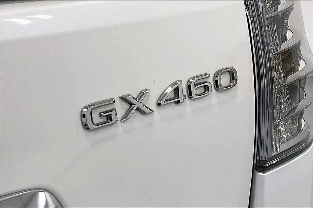 Used 2020 Lexus GX 460 Premium w/ Premium Package image 33
