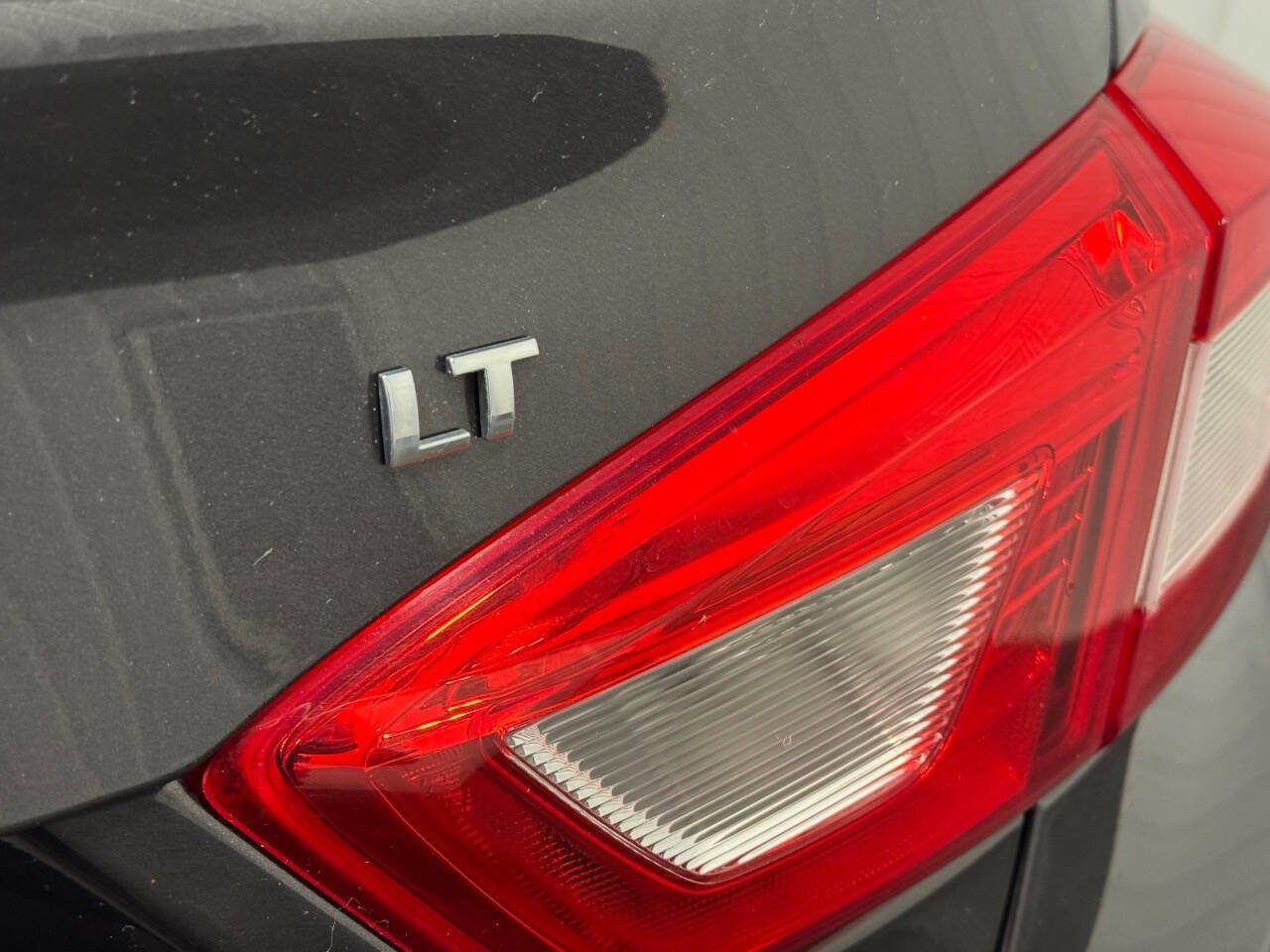 Used 2017 Chevrolet Cruze LT w/ Convenience Package image 7