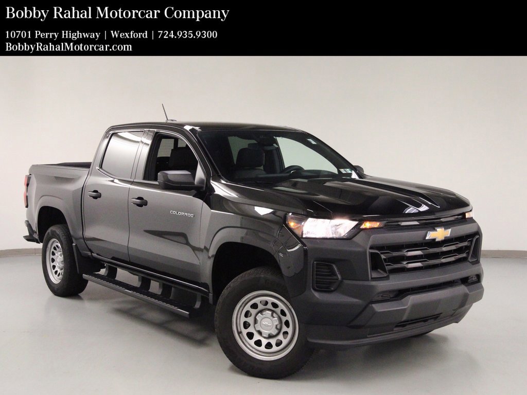 Used 2023 Chevrolet Colorado W/T image 1