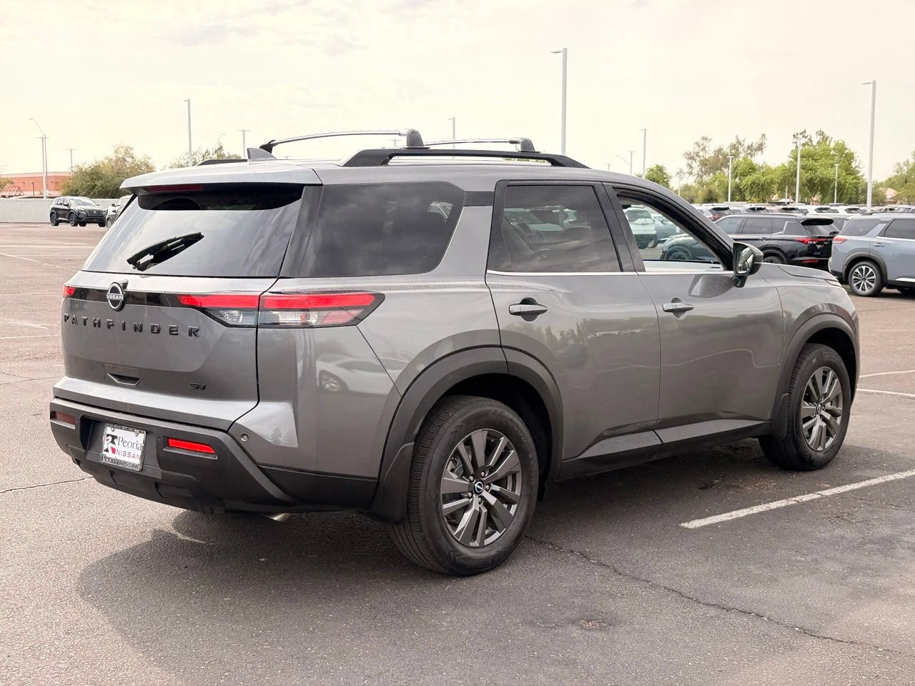Certified 2022 Nissan Pathfinder SV w/ SV Black Package FWD image 6