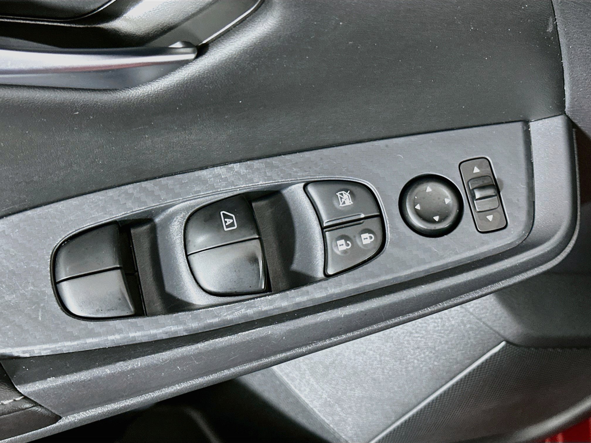 Used 2024 Nissan Sentra SV FWD image 15