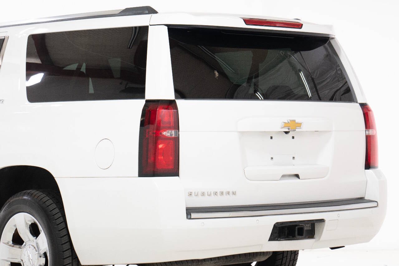 Used 2015 Chevrolet Suburban LTZ image 17