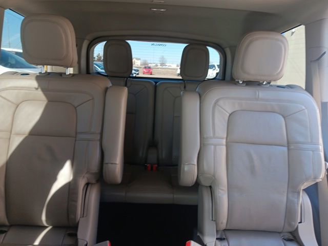Used 2020 Lincoln Aviator Reserve w/ Equipment Group 202A image 29