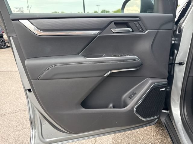 New 2027 GMC Acadia Elevation w/ Black Edition FWD image 12