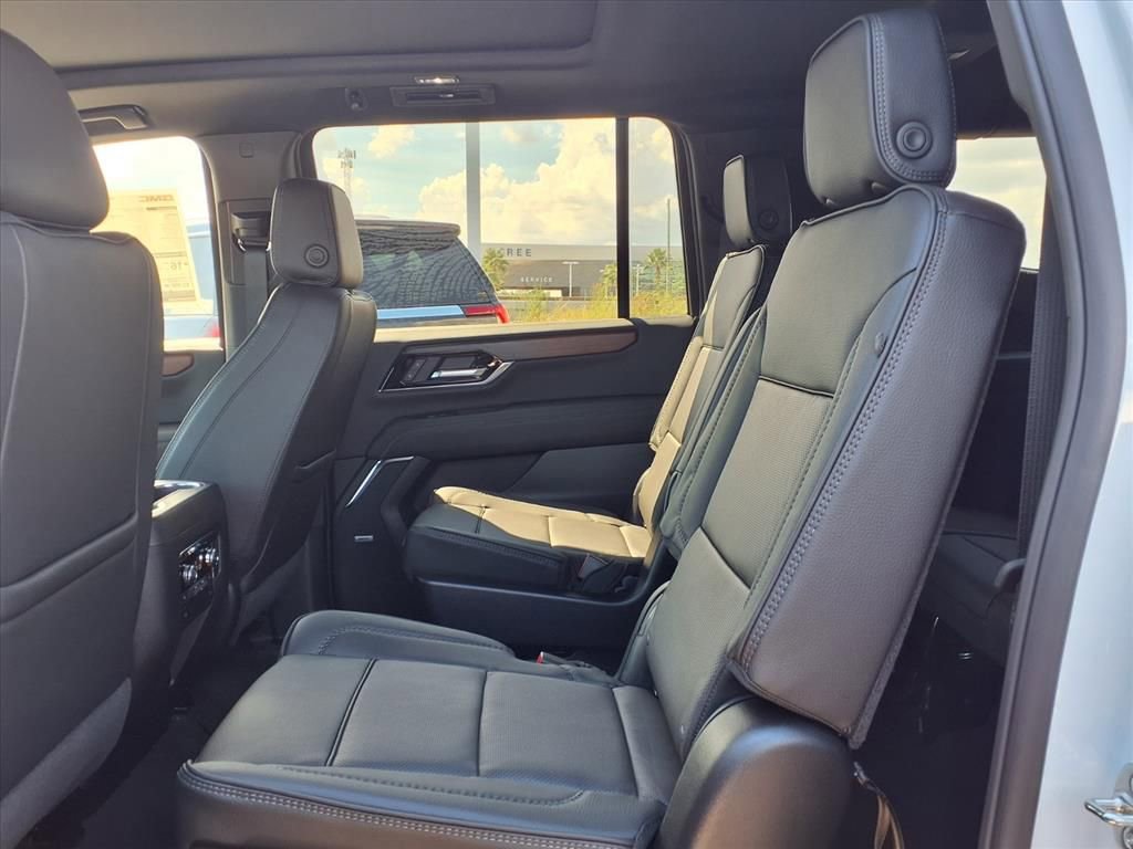 New 2026 GMC Yukon XL Denali image 13