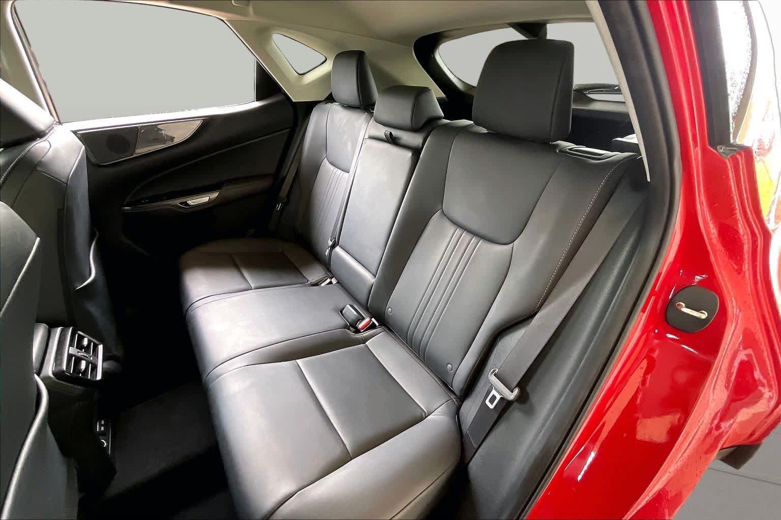 Used 2022 Lexus NX 350 AWD image 18