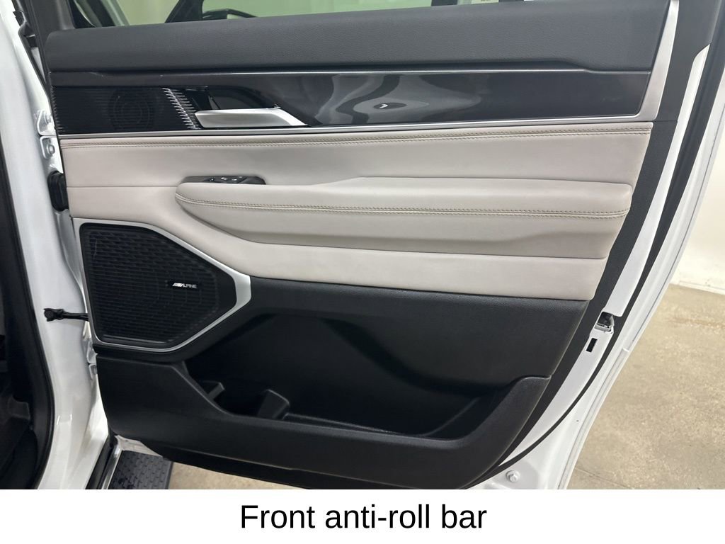 Used 2024 Jeep Wagoneer L 4WD image 24