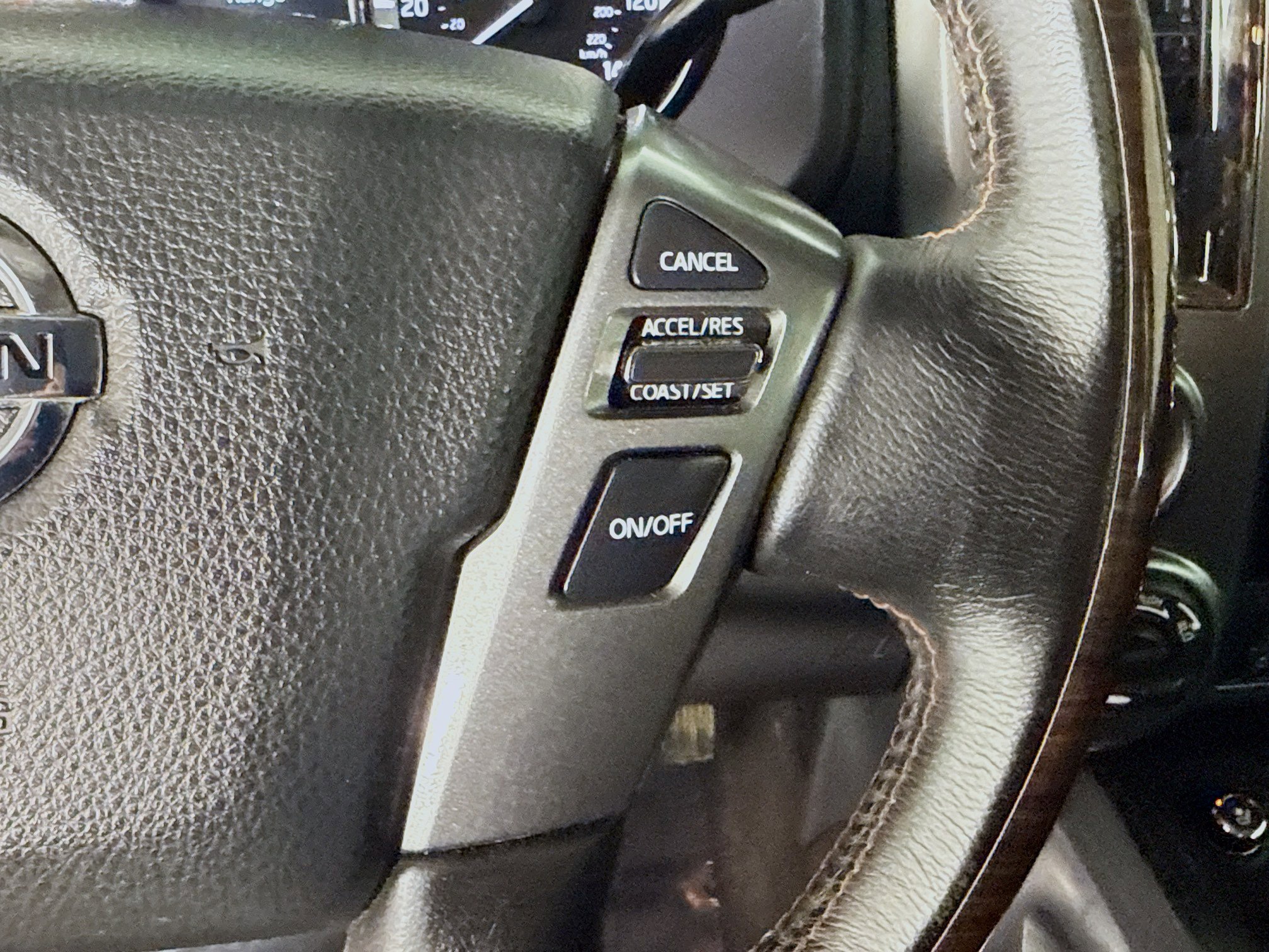 Used 2019 Nissan Titan Platinum Reserve w/ Platinum Utility Package image 15