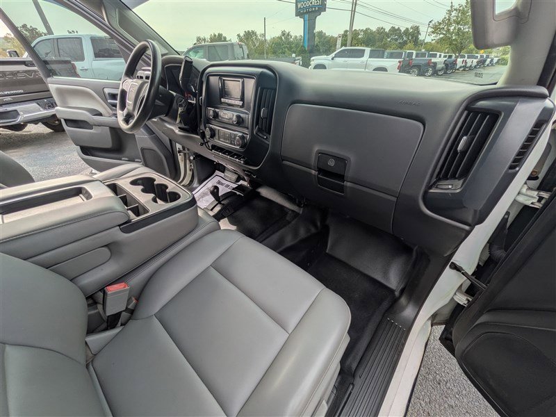 Used 2015 GMC Sierra 3500 4x4 Crew Cab w/ Snow Plow Prep Package image 18