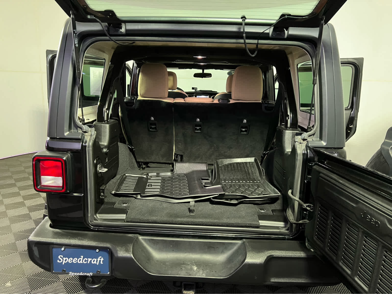 Used 2018 Jeep Wrangler Unlimited Sport S image 24