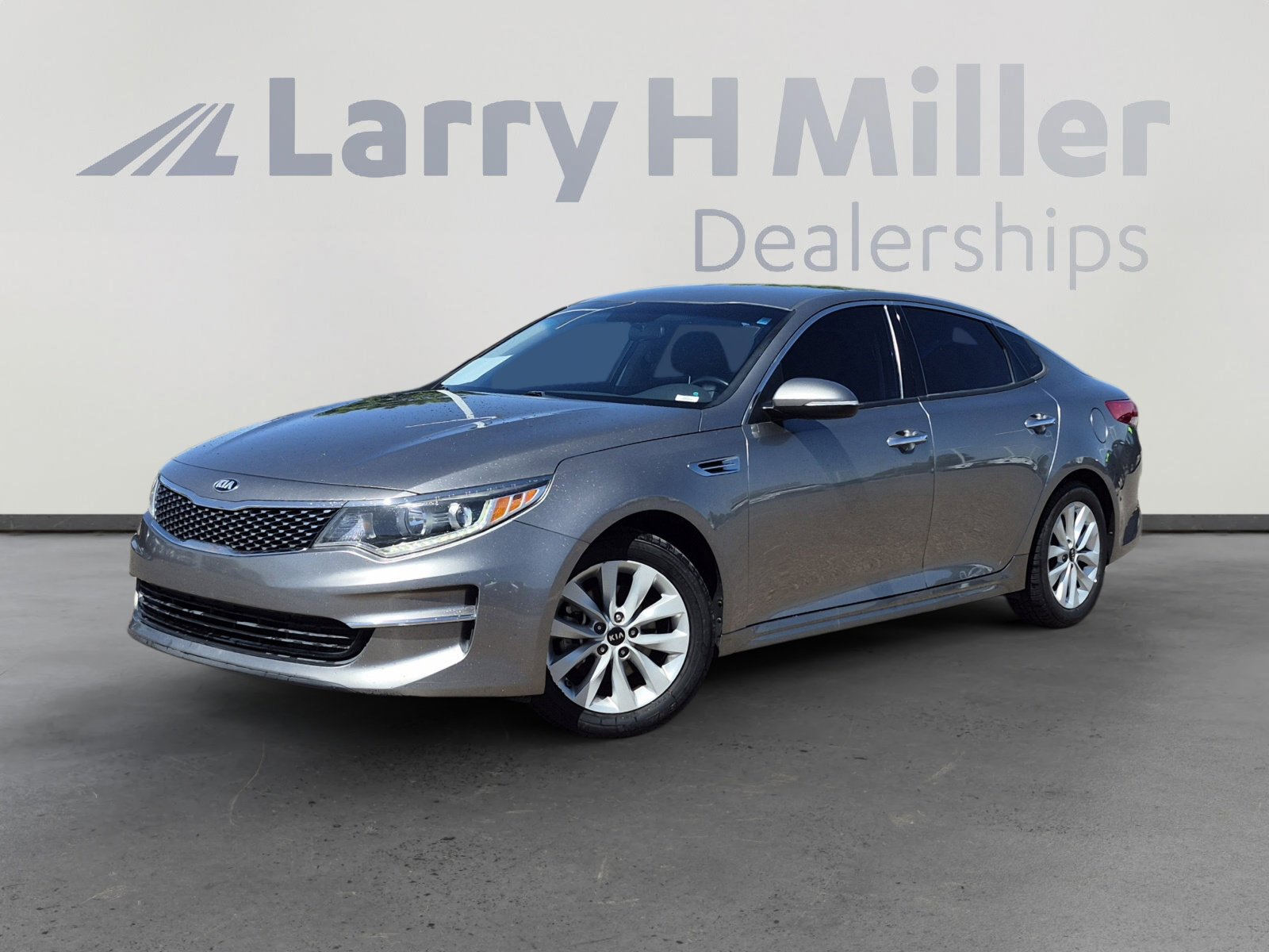Used 2018 Kia Optima EX