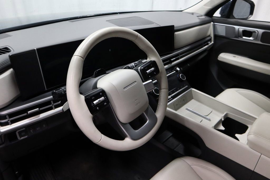 Certified 2025 Hyundai Santa Fe SEL image 23