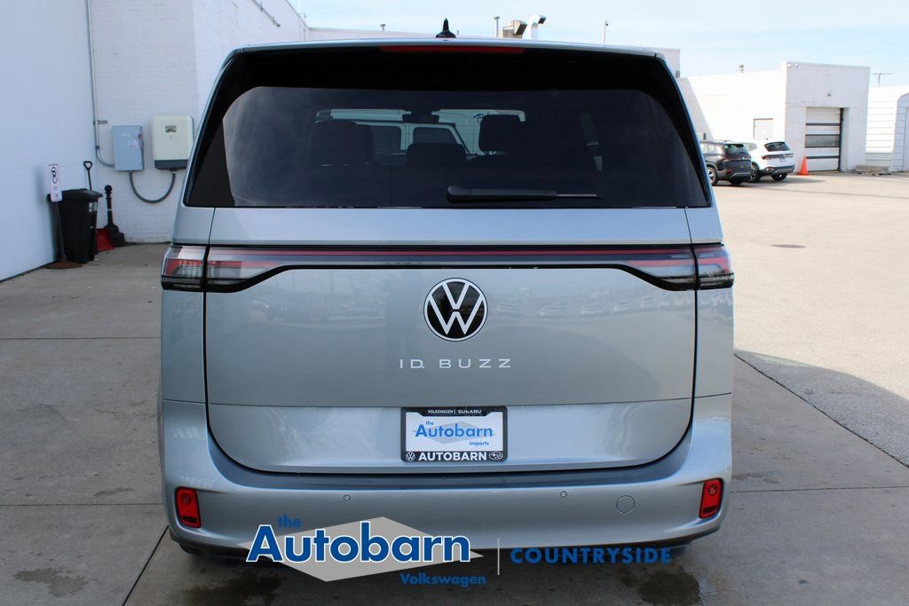 New 2025 Volkswagen ID. Buzz Pro S RWD image 5