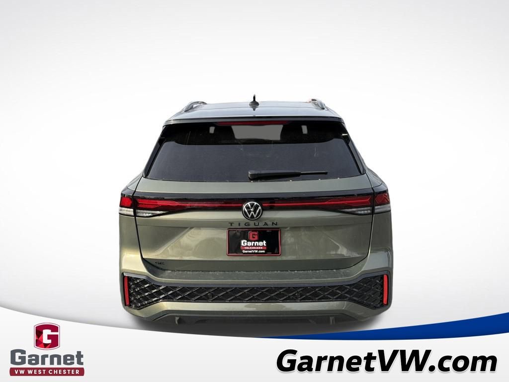 New 2026 Volkswagen Tiguan SE R-Line image 4