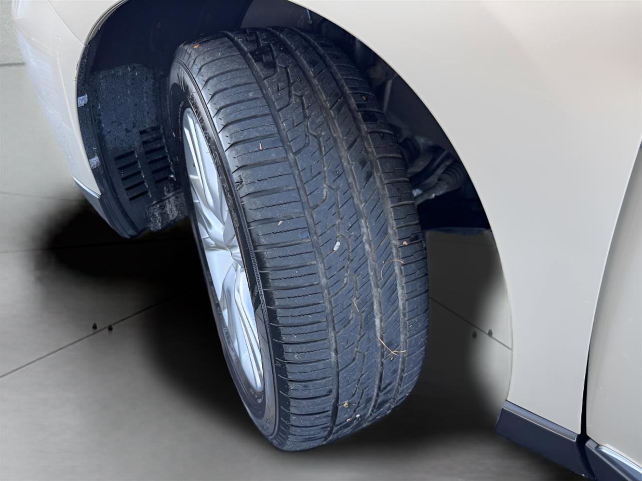 Used 2012 Lexus RX 450h FWD w/ Premium Pkg image 32