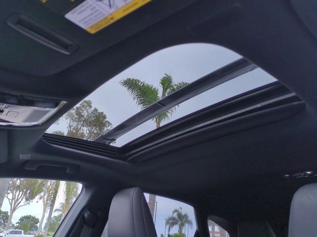 Used 2025 Lexus RX 350h w/ Convenience Package image 28