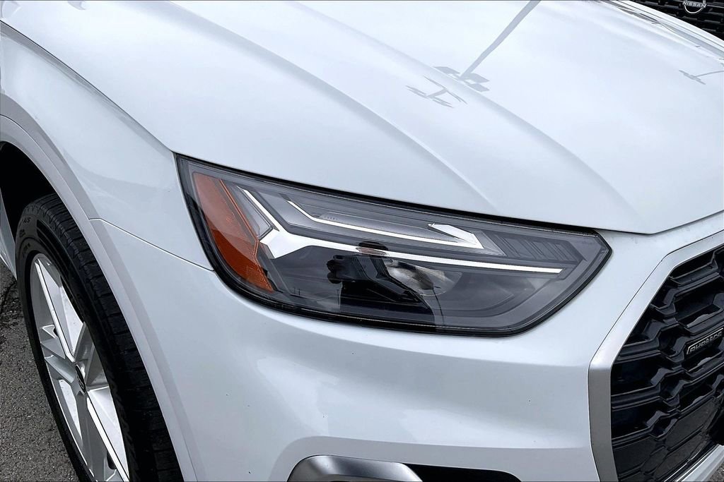 Used 2023 Audi Q5 e Premium Plus w/ Premium Plus Package AWD/4WD image 40