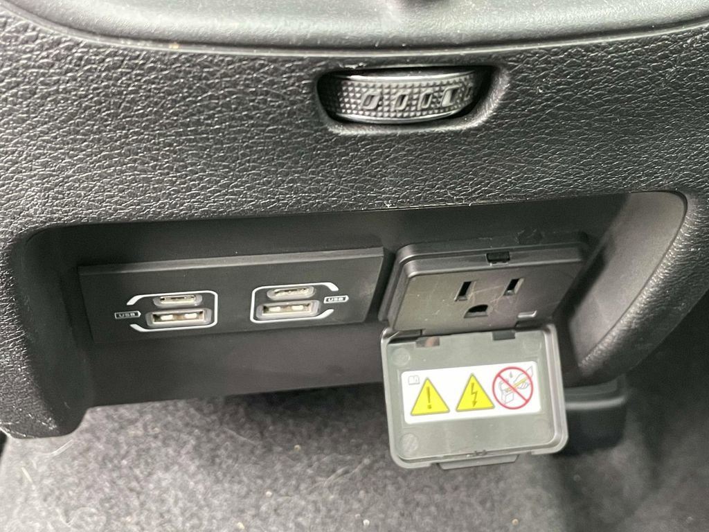 Used 2021 Jeep Cherokee High Altitude image 11