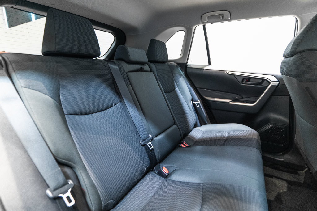 Certified 2025 Toyota RAV4 LE AWD/4WD image 30