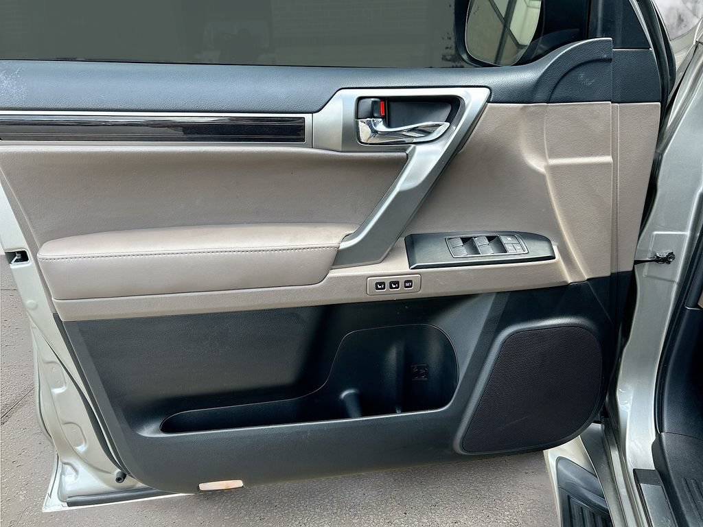 Used 2023 Lexus GX 460 Premium w/ Premium Plus Package AWD/4WD image 23