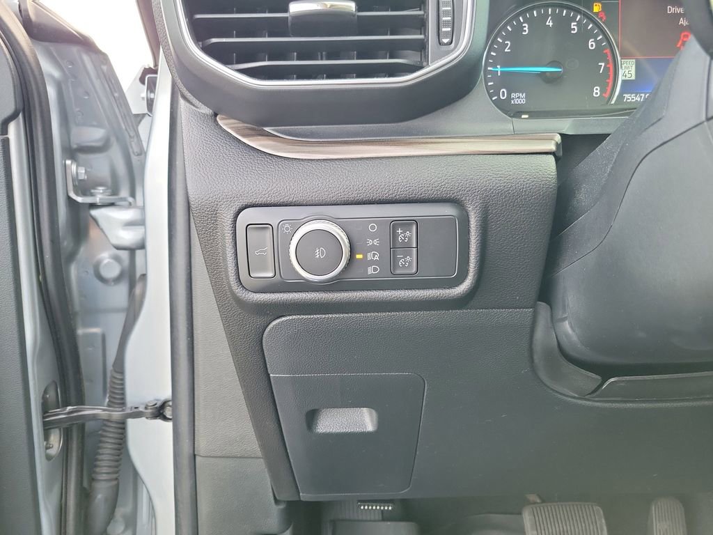 Used 2022 Ford Explorer Limited w/ Equipment Group 301A RWD image 18