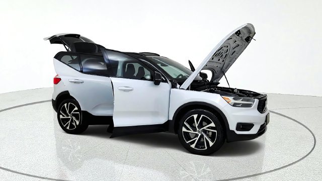 Used 2022 Volvo XC40 T4 R-Design w/ Protection Package Premier FWD image 20