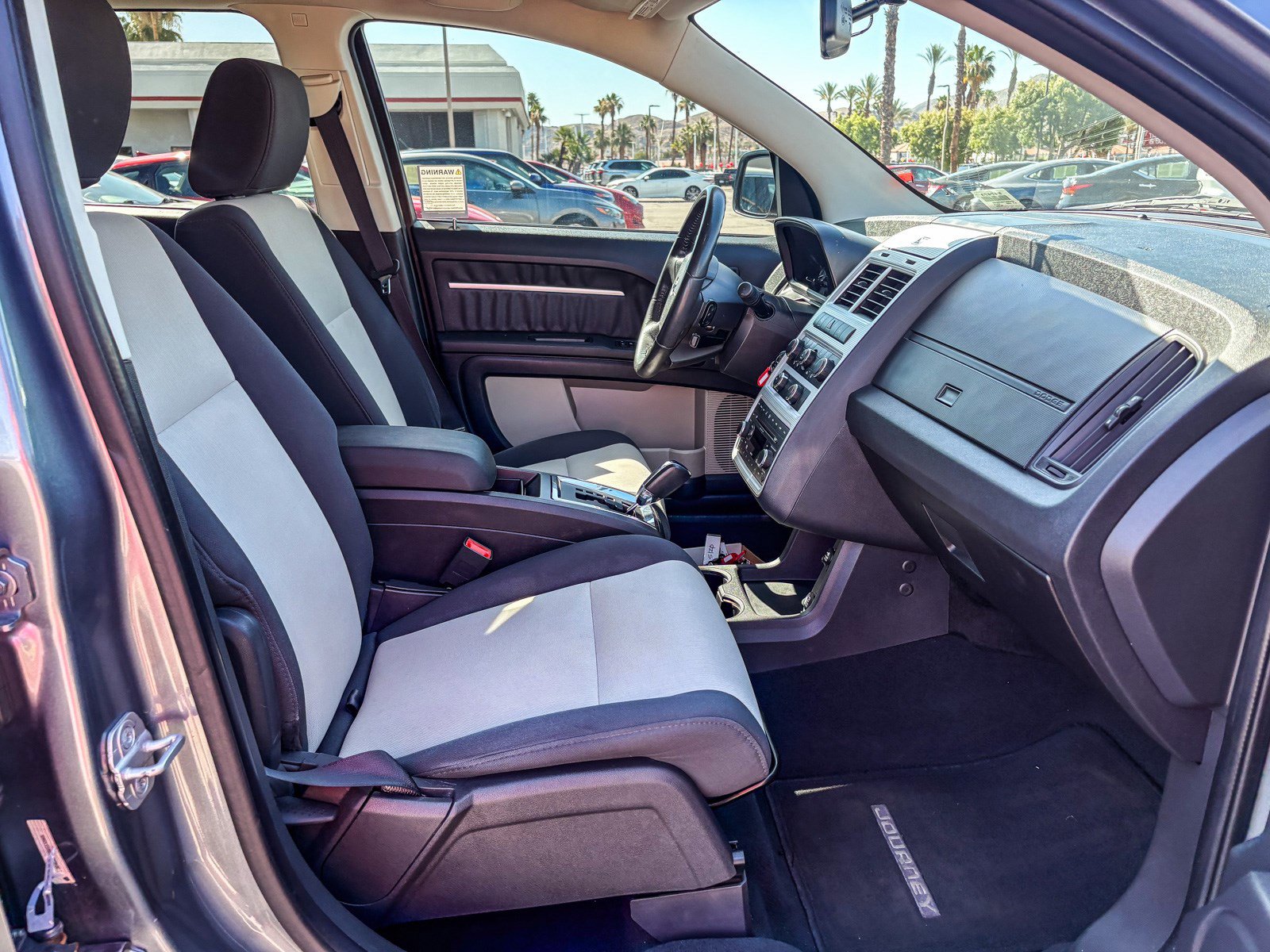 Used 2009 Dodge Journey SXT w/ Flexible Seating Group FWD image 18