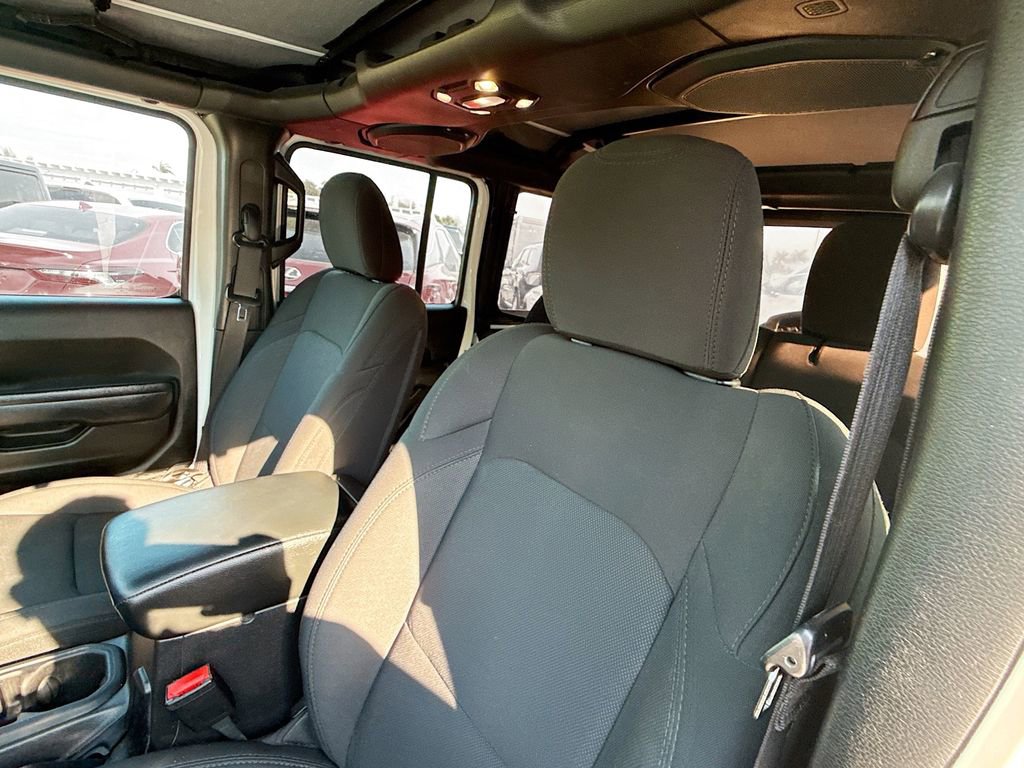 Used 2022 Jeep Wrangler Unlimited Sport image 20