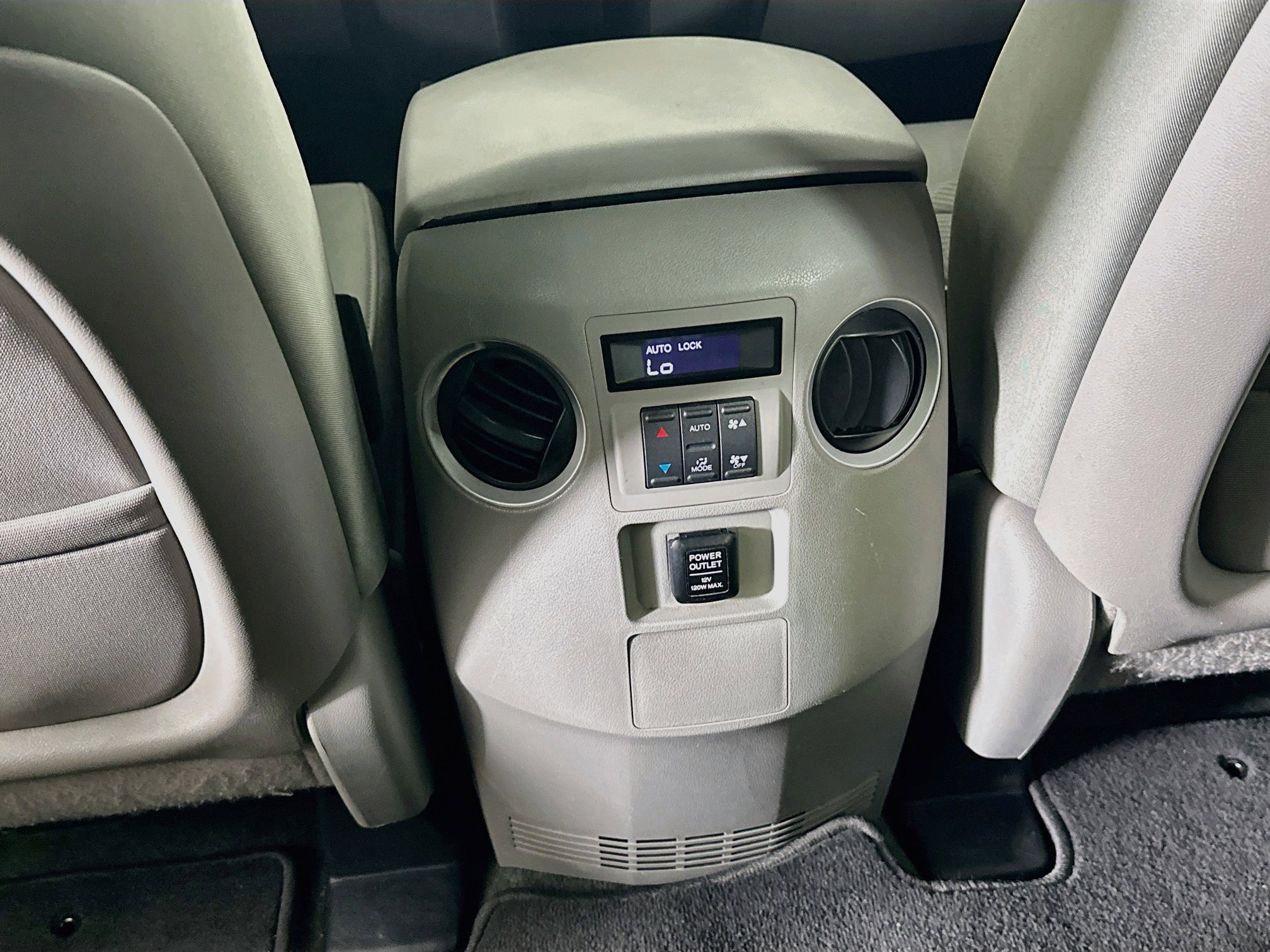 Used 2014 Honda Pilot LX image 26