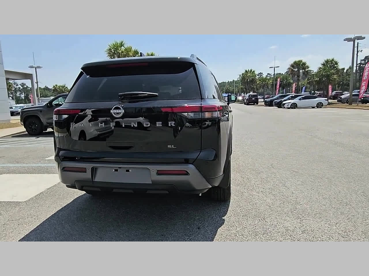 New 2026 Nissan Pathfinder SL FWD image 30