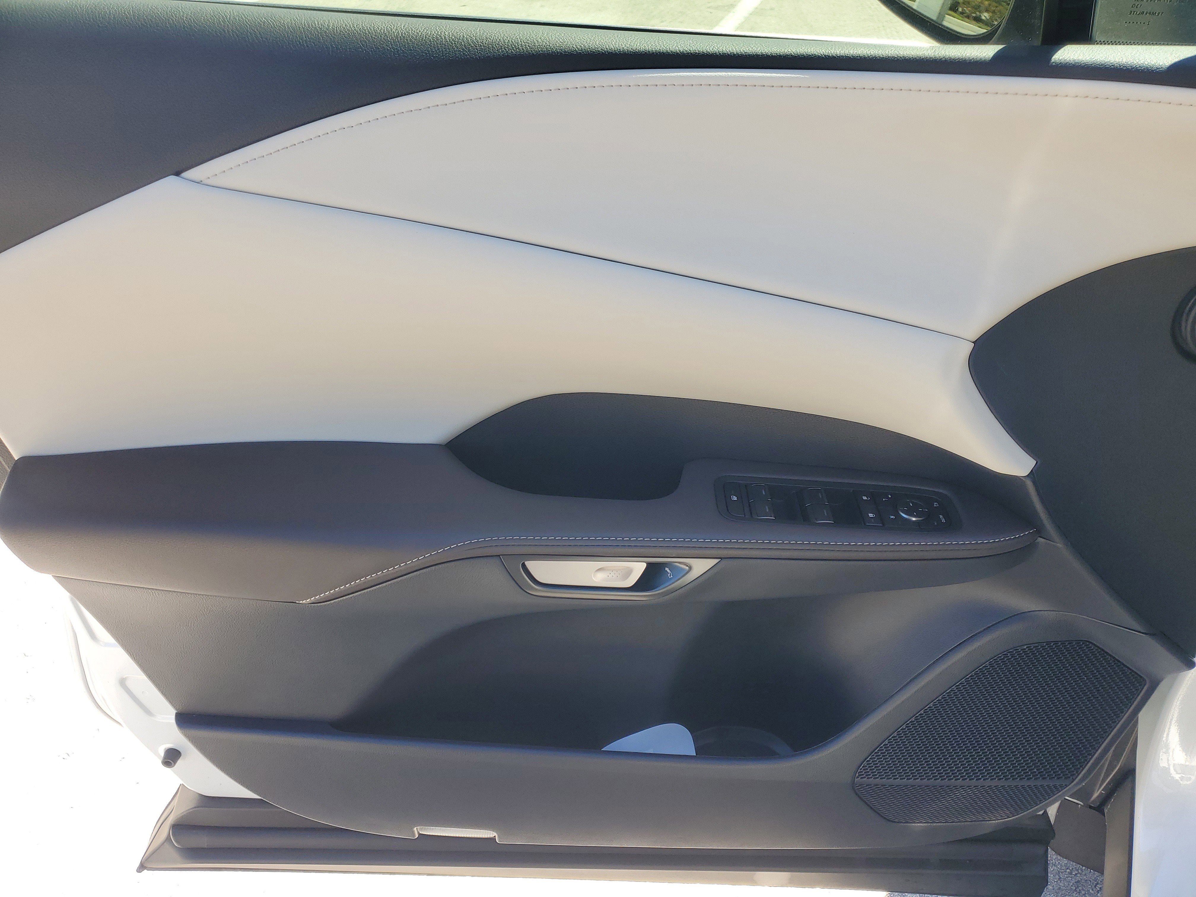 Used 2023 Lexus RX 350 FWD w/ Accessory Package (Z1) image 19