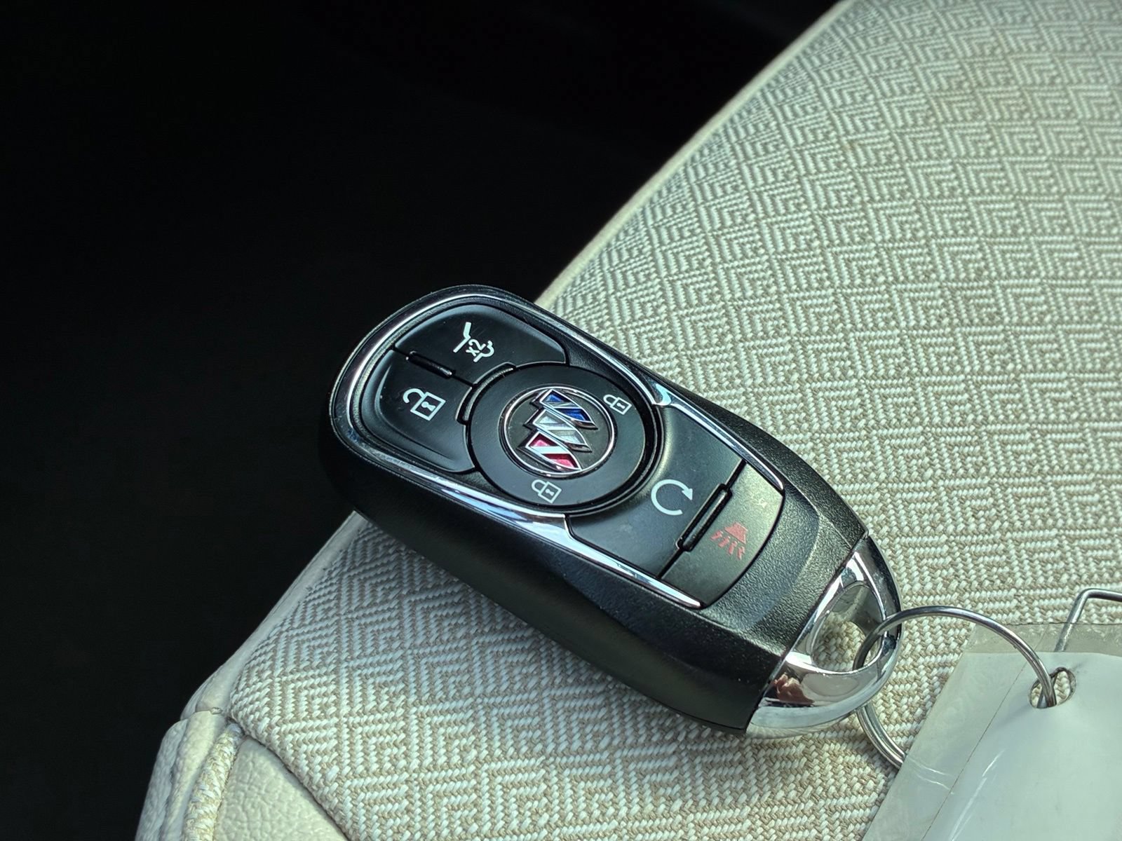 Used 2020 Buick Encore GX Select FWD image 27