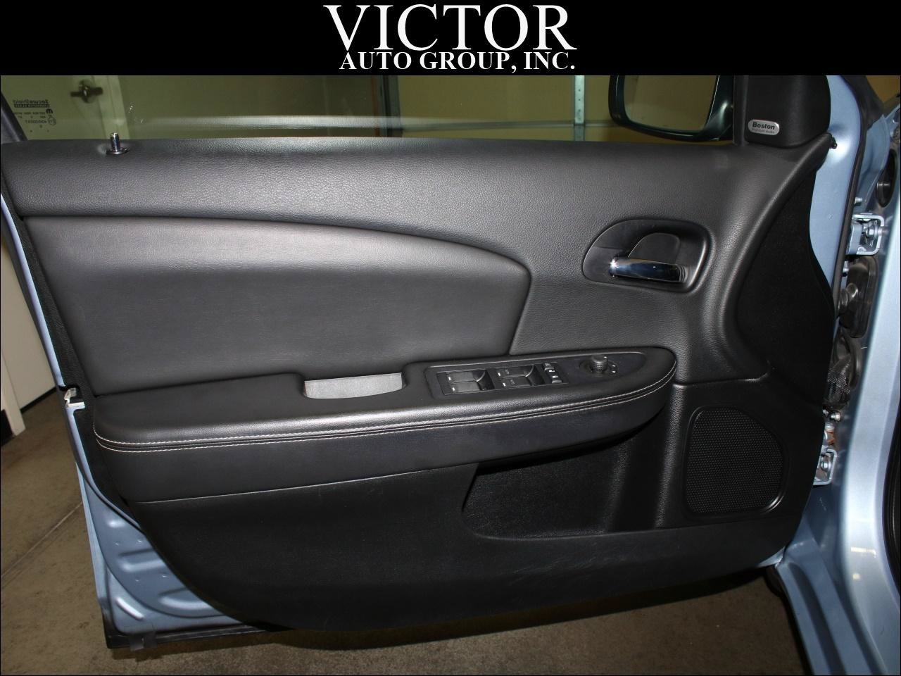 Used 2013 Chrysler 200 Limited FWD image 15