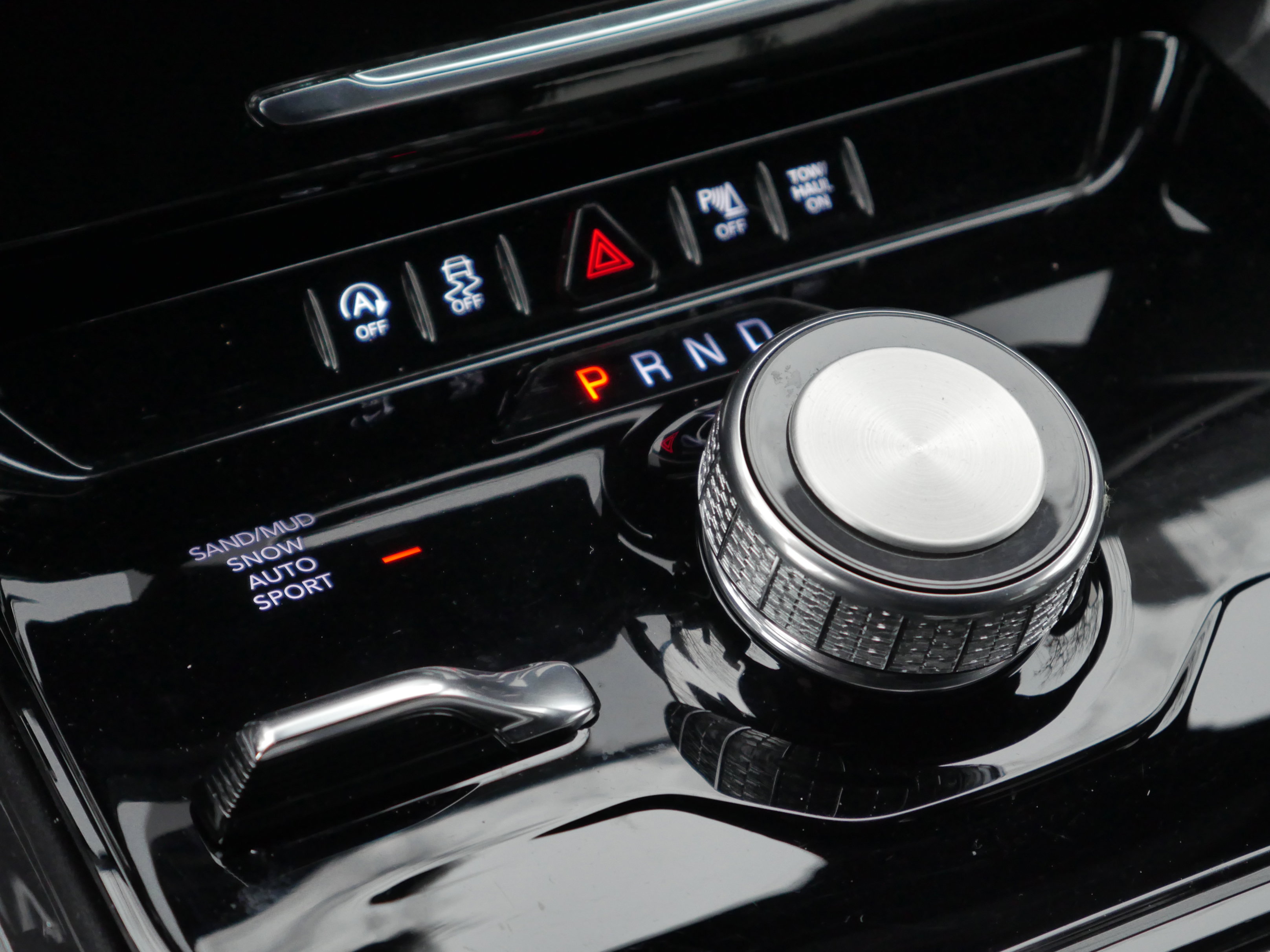 Used 2024 Jeep Wagoneer 4WD image 14