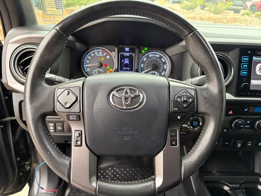 Used 2019 Toyota Tacoma TRD Sport w/ TRD Premium Sport Package AWD/4WD image 27