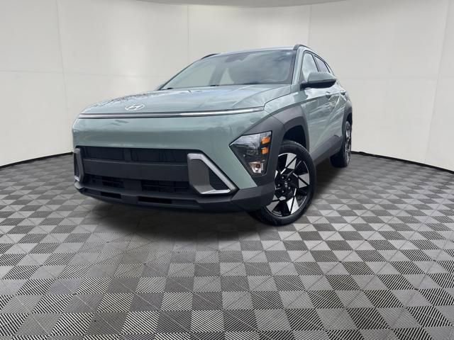 Certified 2024 Hyundai Kona SEL w/ Convenience Package AWD/4WD image 3