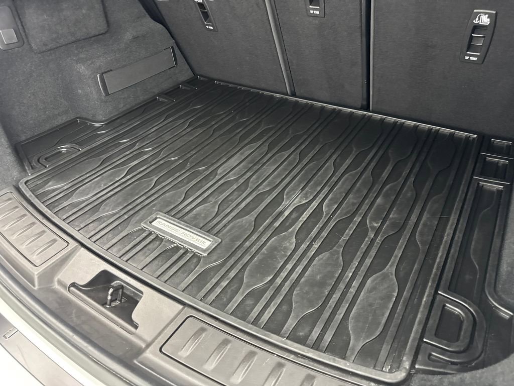 Used 2023 Land Rover Range Rover Evoque S image 79