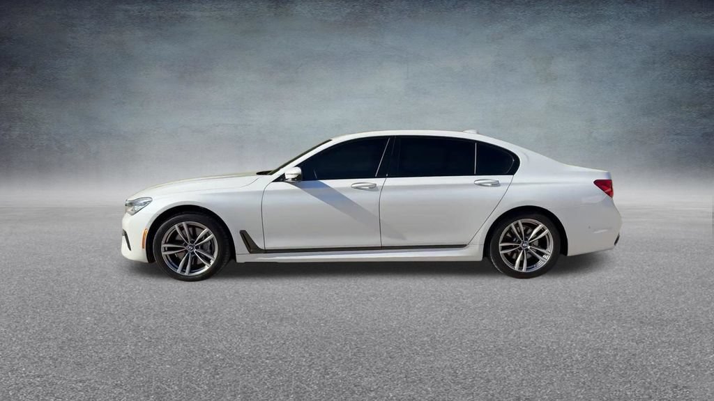 Used 2016 BMW 750i xDrive AWD/4WD image 13