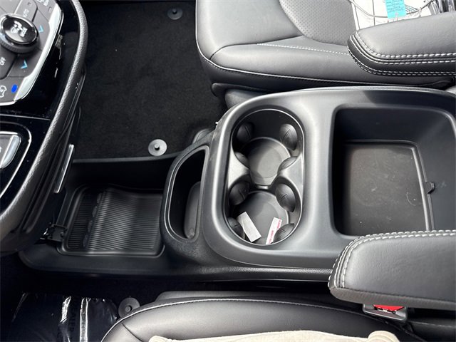 New 2025 Chrysler Pacifica Select image 24