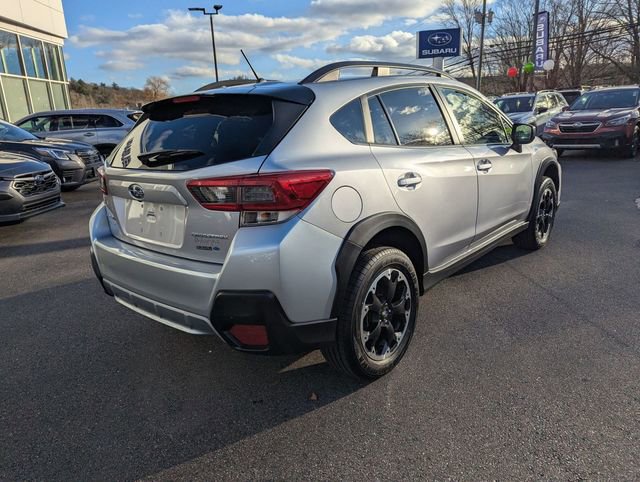 Used 2023 Subaru Crosstrek 2.0i image 3