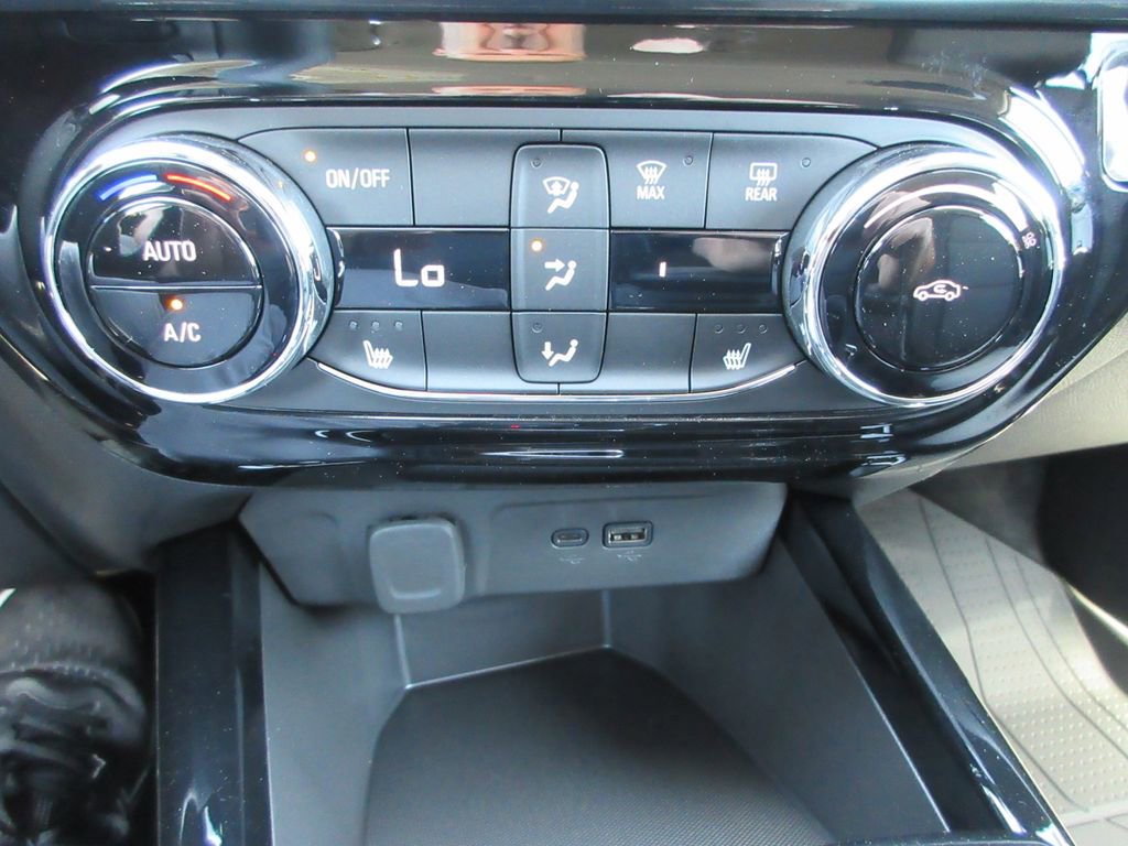 New 2026 Chevrolet Trax LT w/ Driver Confidence Package FWD image 29