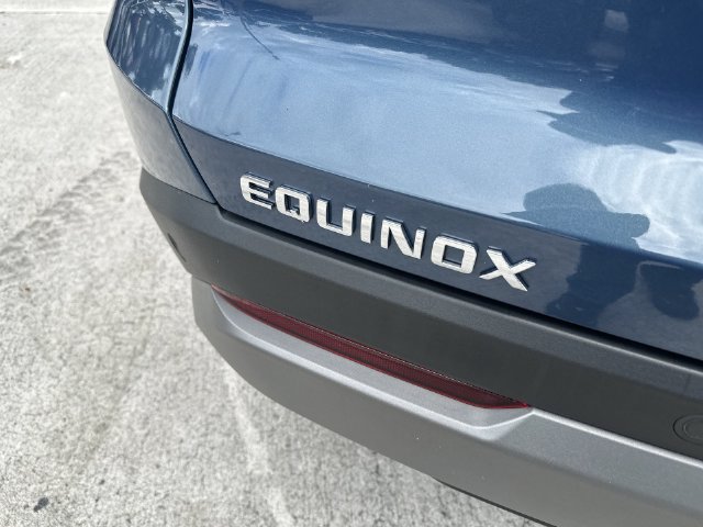 Used 2026 Chevrolet Equinox LT FWD image 25