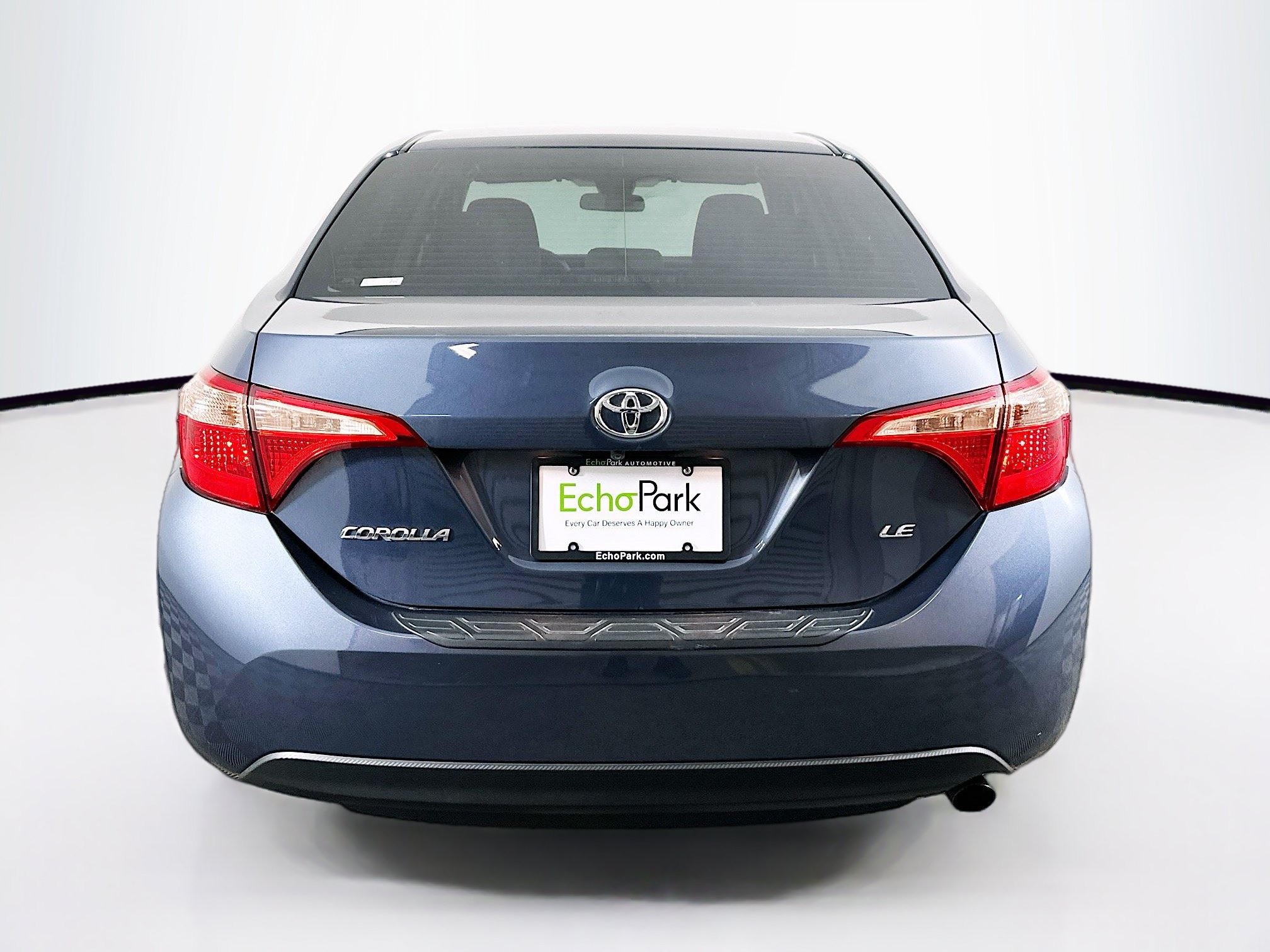 Used 2019 Toyota Corolla LE w/ Carpet Mat Package (TMS) FWD image 7