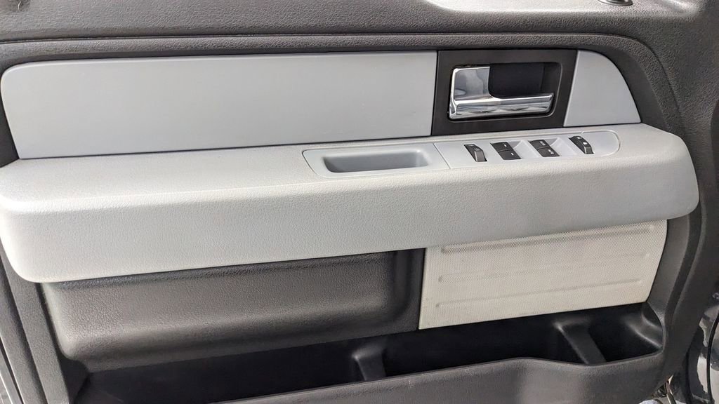 Used 2012 Ford F150 XLT w/ XLT Chrome Pkg image 26