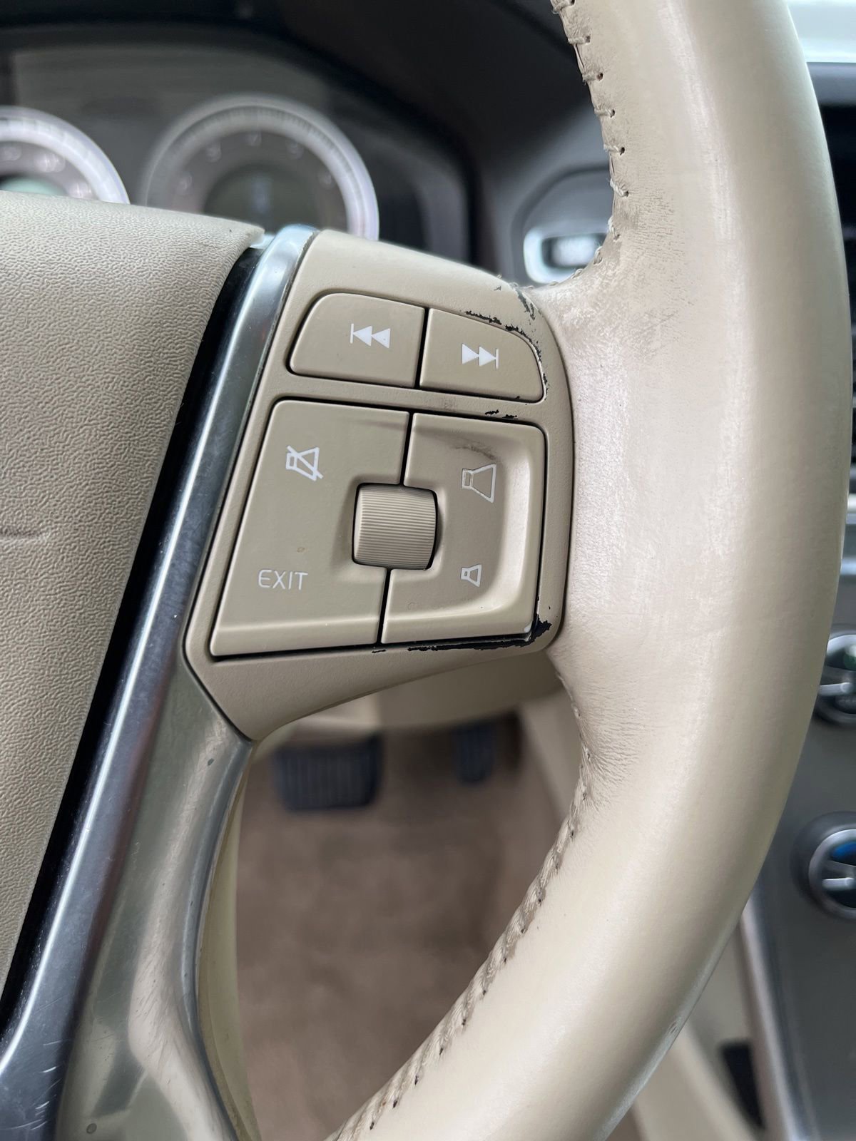 Used 2012 Volvo XC60 3.2 FWD image 20
